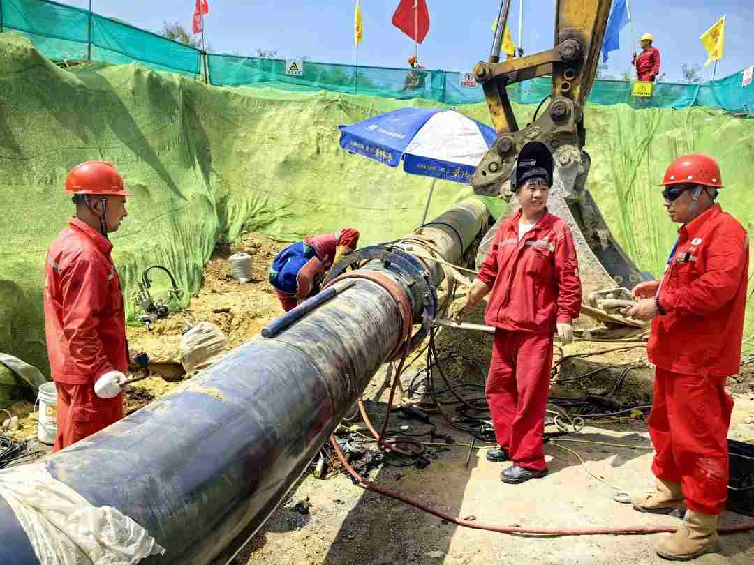 奋进2023｜中化华油建设集团泰青威淄博支线特级动火连头作业圆满完成！
